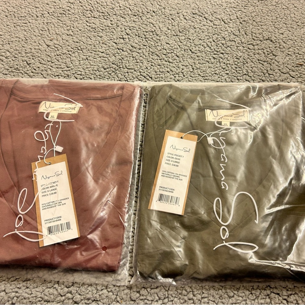 NWT Niyama Sol Bundle Yoga Pocket Tee Shirts, Mauve & Olive XL